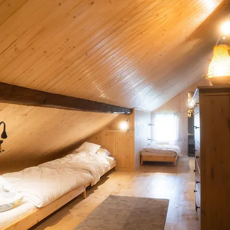 Cisarsky בית נופש *