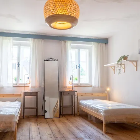 Cisarsky בית נופש *